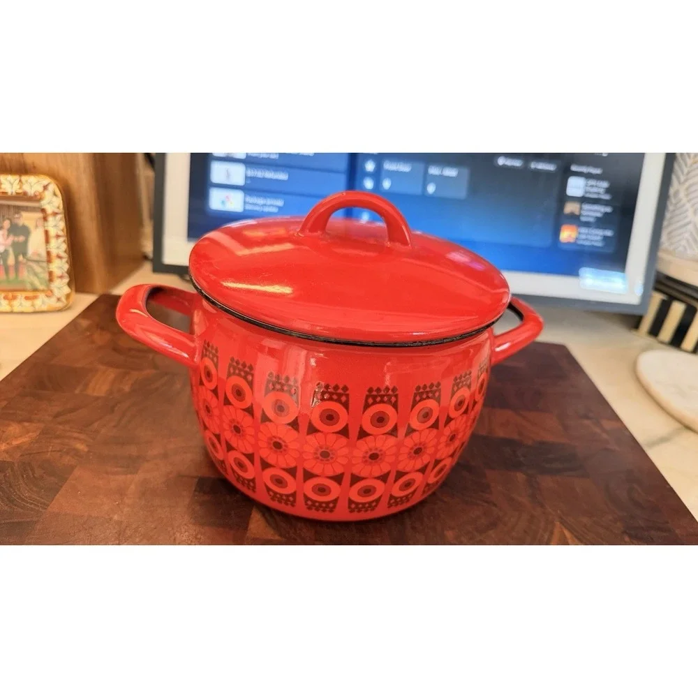 Vintage KAJ FRANCK Arabia Finel Red Flowers Enamel pot w/lid Finland MCM  2.5 l